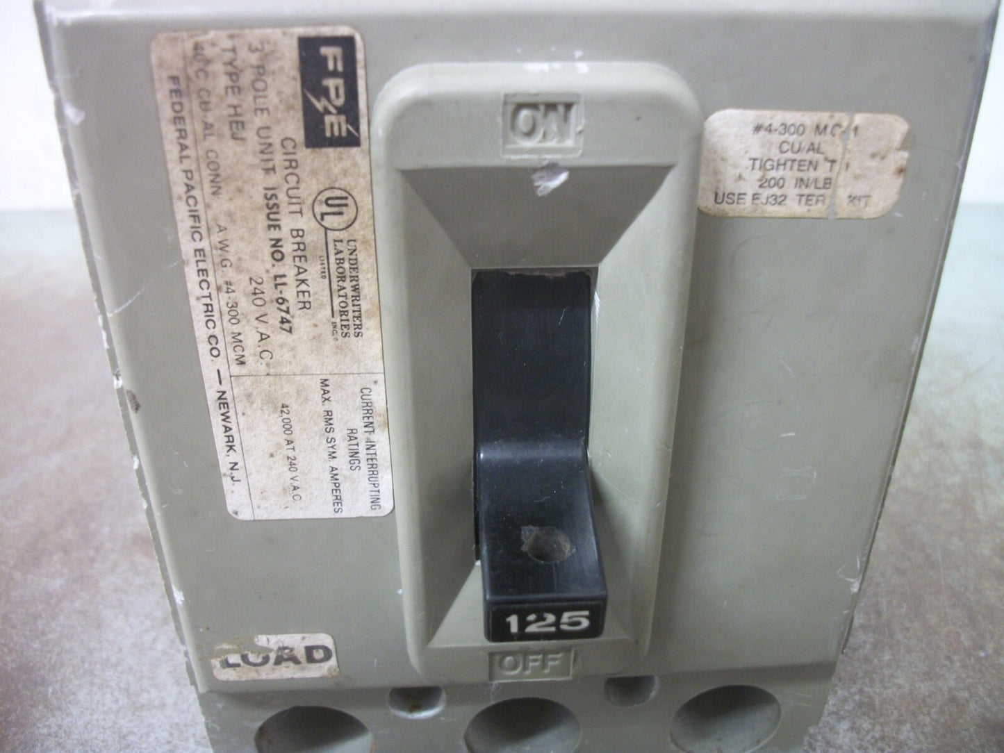 FEDERAL PACIFIC HEJ CIRCUIT BREAKER HEJ233125 125AMP 240VOLT 3POLE