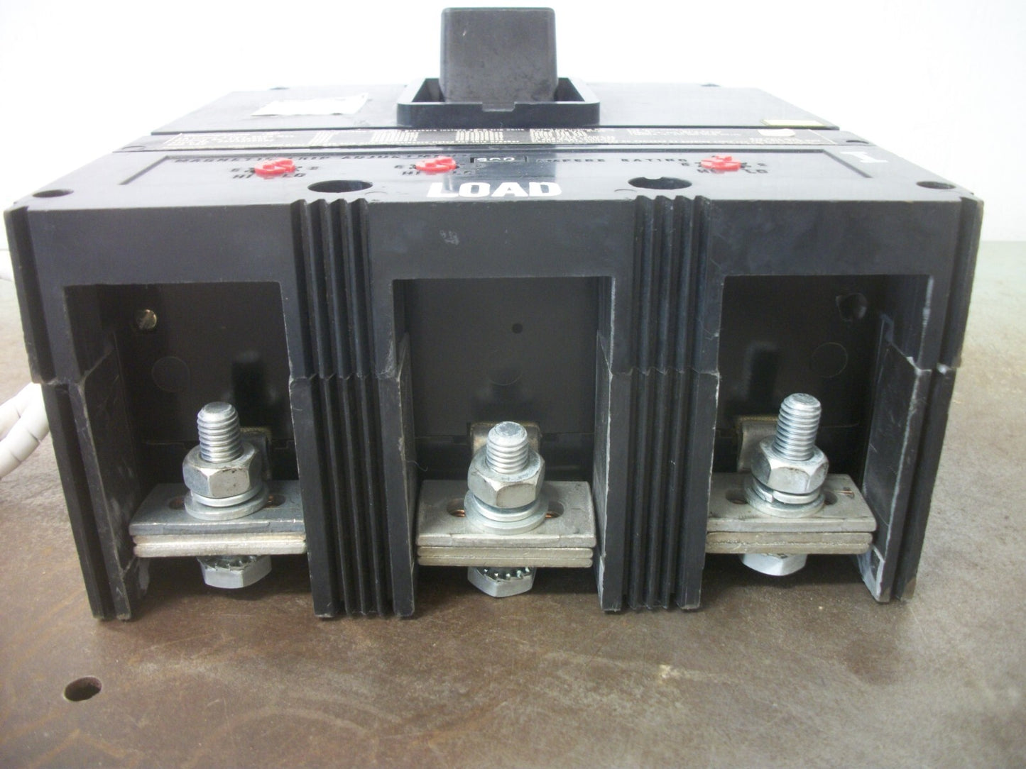 WESTINGHOUSE LA CIRCUIT BREAKER LA3600F 600AMP 600VOLT 3POLE W/600A TRIP + AUX