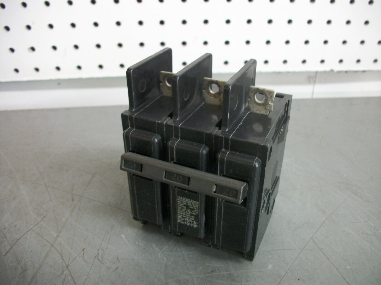SIEMENS BQH CIRCUIT BREAKER BQ3B020H 20AMP 240VOLT 3POLE