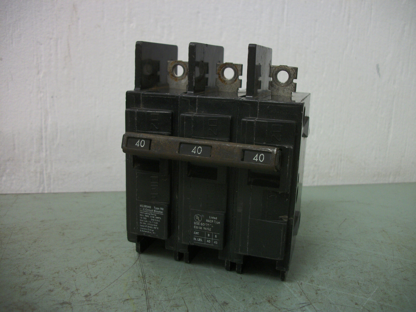 SIEMENS BQ CIRCUIT BREAKER BQ3B040 40AMP 240VOLT 3POLE