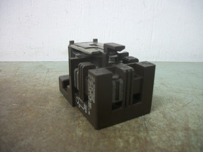 CUTLER-HAMMER TYPE AA CONTROL RELAY 9575H2614A 12AMP 600VOLT
