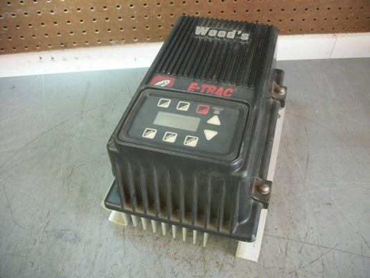 TB WOOD'S E-TRAC 1HP AC MICRO-INVERTER DRIVE XFC2001-0C 230VOLT 4AMP 1.6KVA