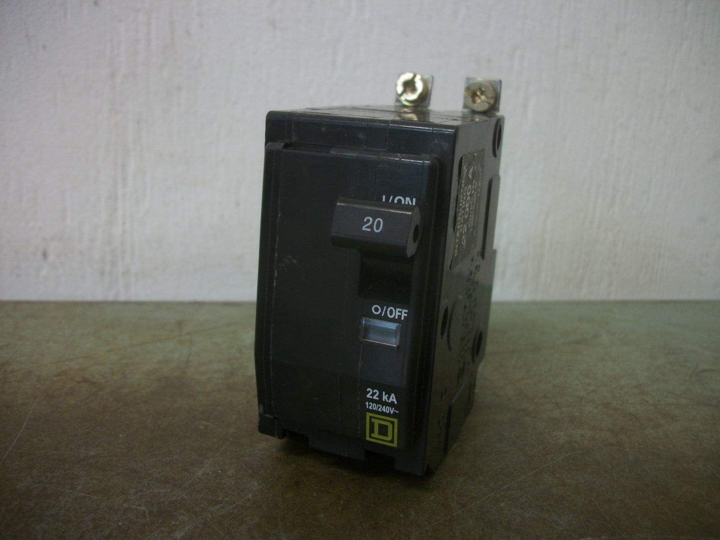 SQUARE D QOB CIRCUIT BREAKER QOB220VH 20AMP 240VOLT 2POLE 22kA