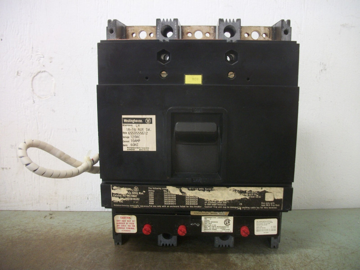 WESTINGHOUSE LA CIRCUIT BREAKER LA3600F 600A 600V 3P W/600A TRIP + AUX NO COVERS