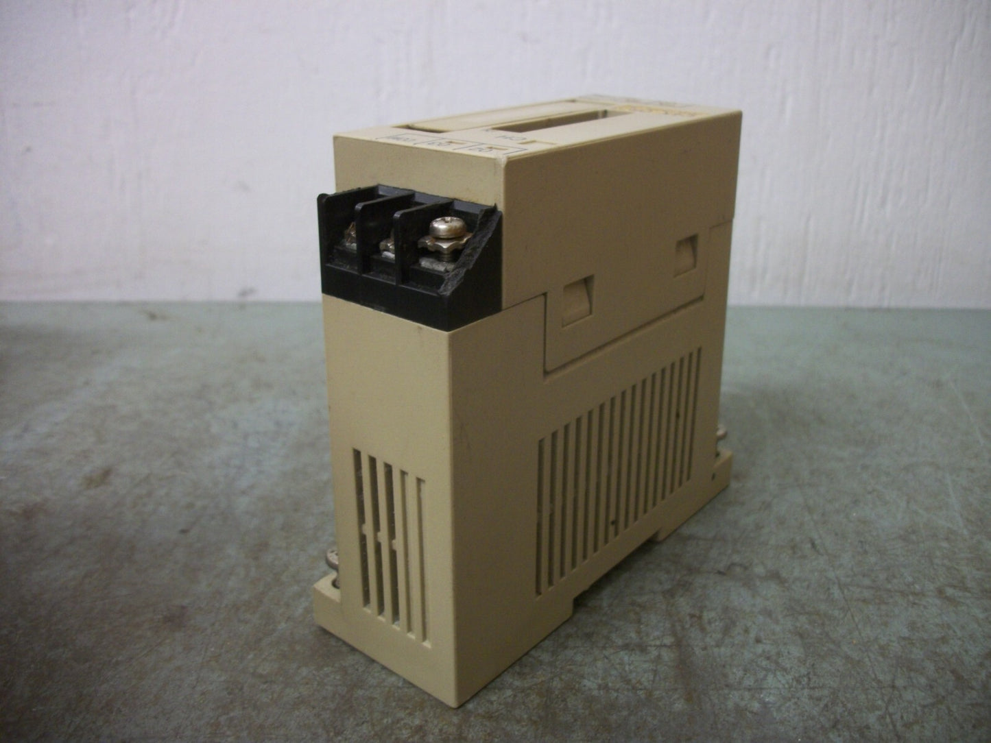 OMRON PLC C4K OUTPUT UNIT C4K-OR2