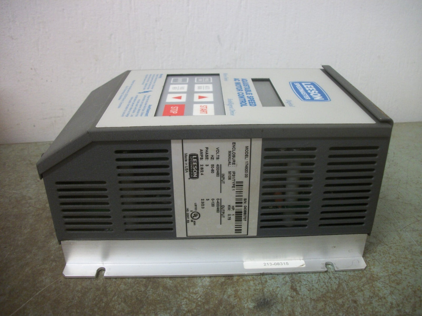 LEESON SPEEDMASTER 1HP ADJUSTABLE SPEED AC MOTOR DRIVE 174920.00 460VOLT 3PH 2A