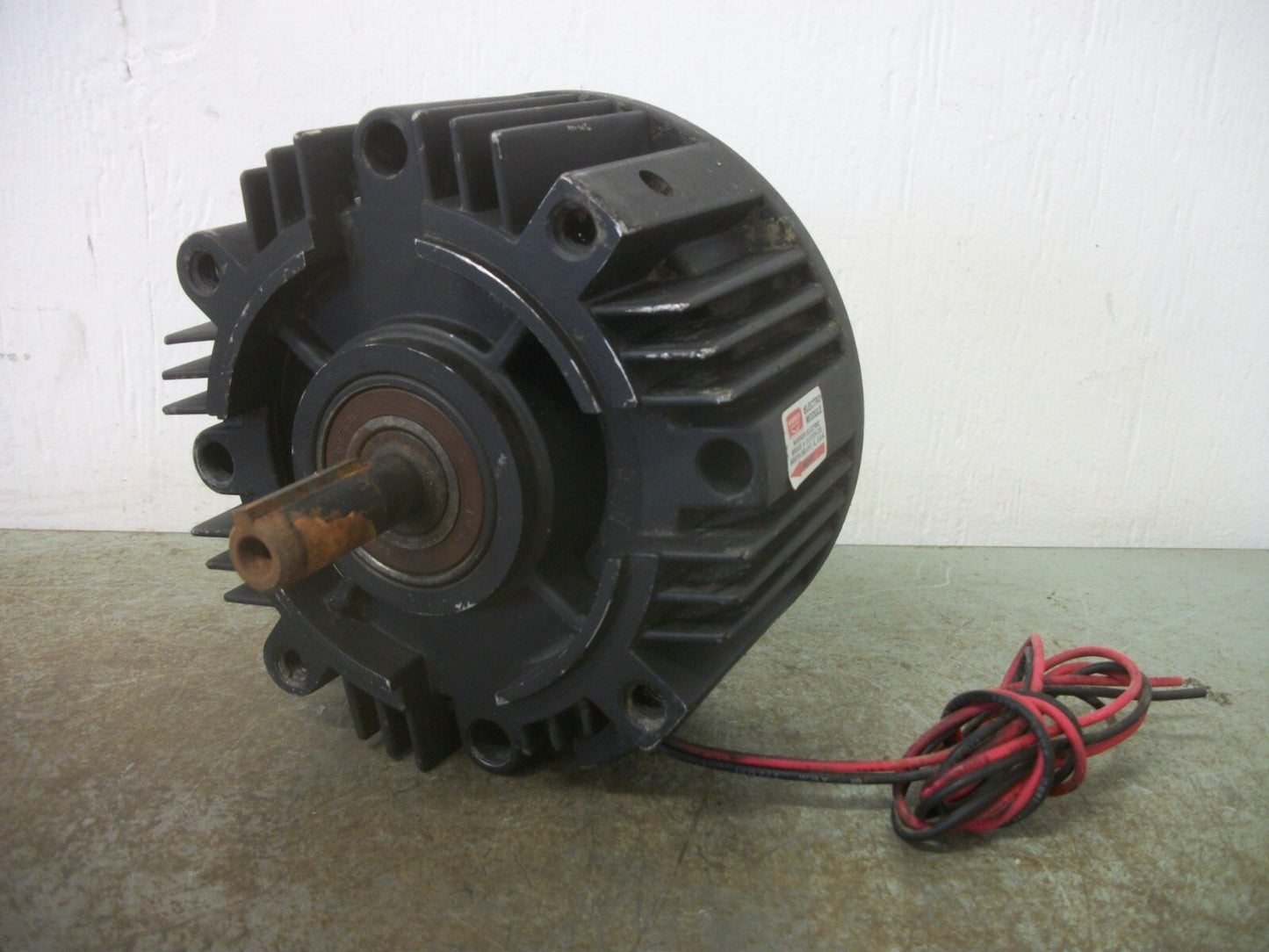 WARNER ELECTRIC EM 100-20 48Y-56C CLUTCH BRAKE 5370-169-041 90VDC 3600RPM NOB