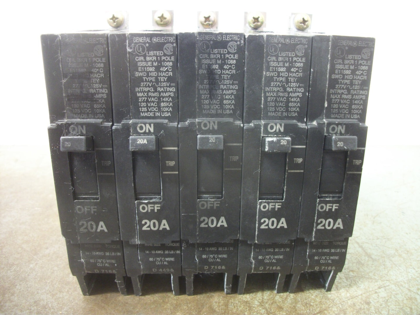 GE LOT OF 5 TEY CIRCUIT BREAKERS TEY120 20AMP 277VOLT 1POLE