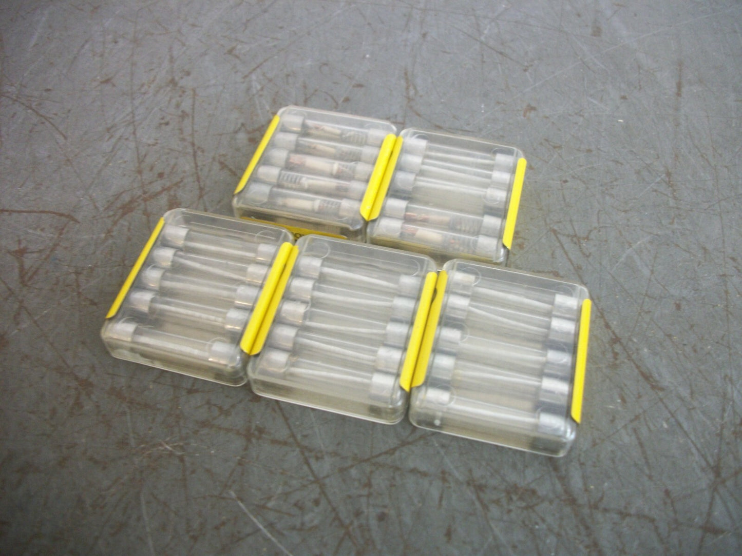 BUSSMANN LOT OF 25 CARTRIDGE FUSES MDL3/4 3/4AMP 250VOLT NEW