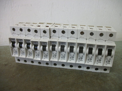 SIEMENS LOT OF 12 MINI CIRCUIT BREAKERS 5SX21C4 4AMP 230/400VOLT 1POLE