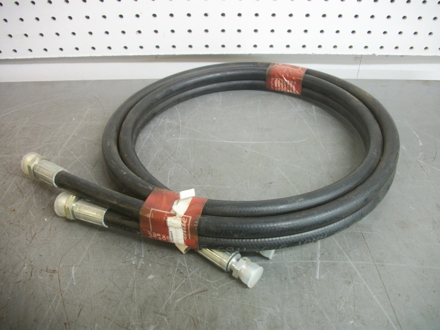 LINDE HYDRAULIC HOSE ASSEMBLY L15084905009 NEW