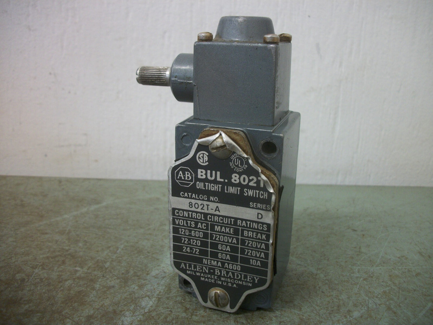 ALLEN-BRADLEY OILTIGHT LIMIT SWITCH 802T-A