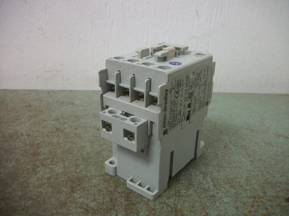 ALLEN-BRADLEY CONTACTOR 100-C12*10 25AMP 120VCOIL 3PH 600V 10HP
