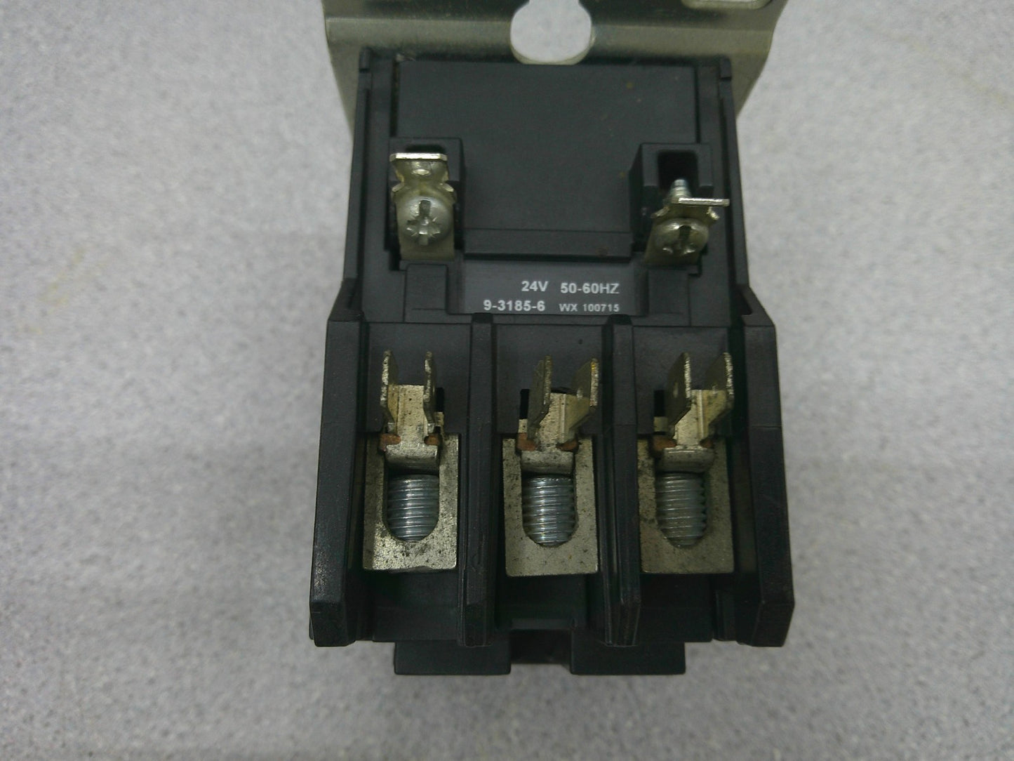 CUTLER-HAMMER CONTACTOR C25DNY162 40AMP 24VCOIL 3PH 600V 20HP