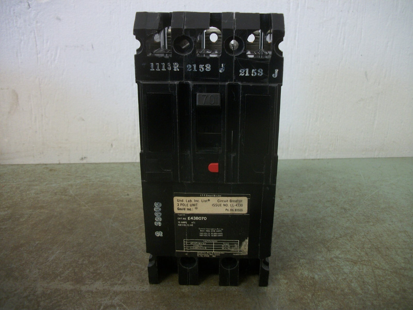 SIEMENS ITE E4 CIRCUIT BREAKER E43B070 70AMP 480VOLT 3POLE