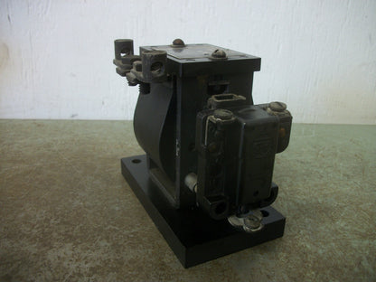 ALLEN-BRADLEY INSTANTANEOUS TRIP RELAY 809-A02E 3AMP 600VOLT