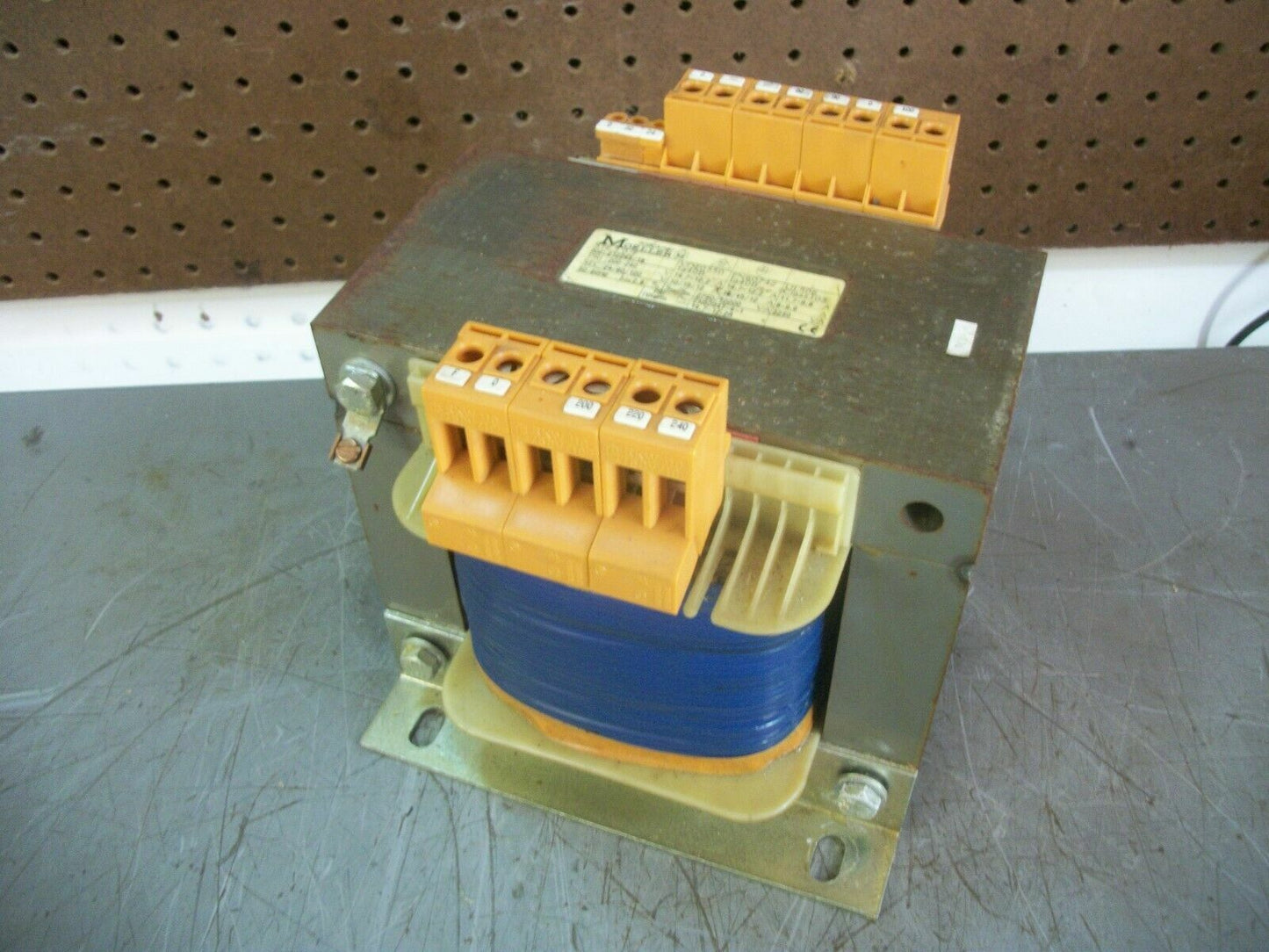KLOCKNER-MOELLER 2230VA 1PH TRANSFORMER STE3.0/F 212243/18 HV 200X240 LV 24/100