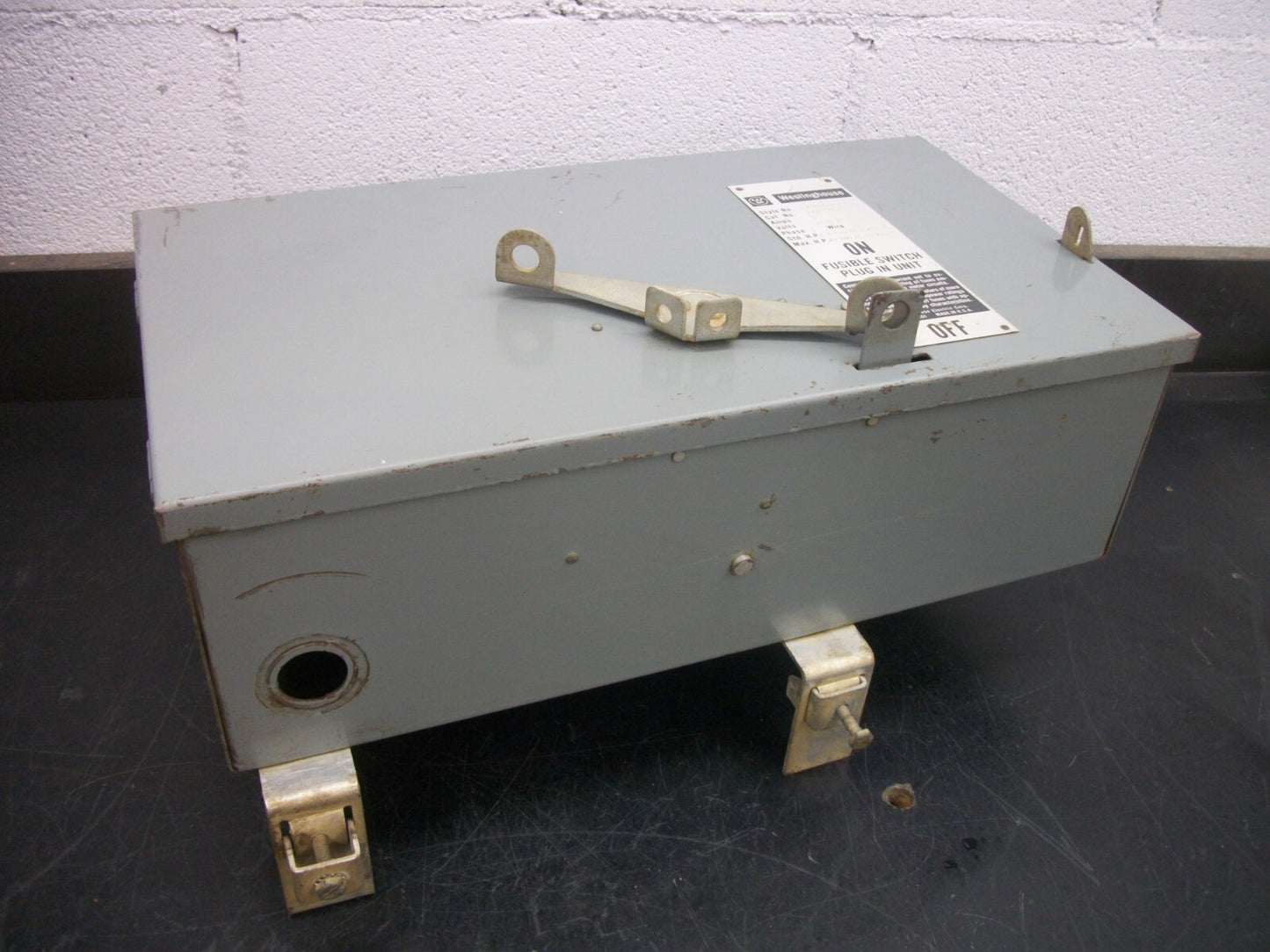 WESTINGHOUSE FUSIBLE BUS PLUG TAP361 30AMP 600VOLT 3POLE