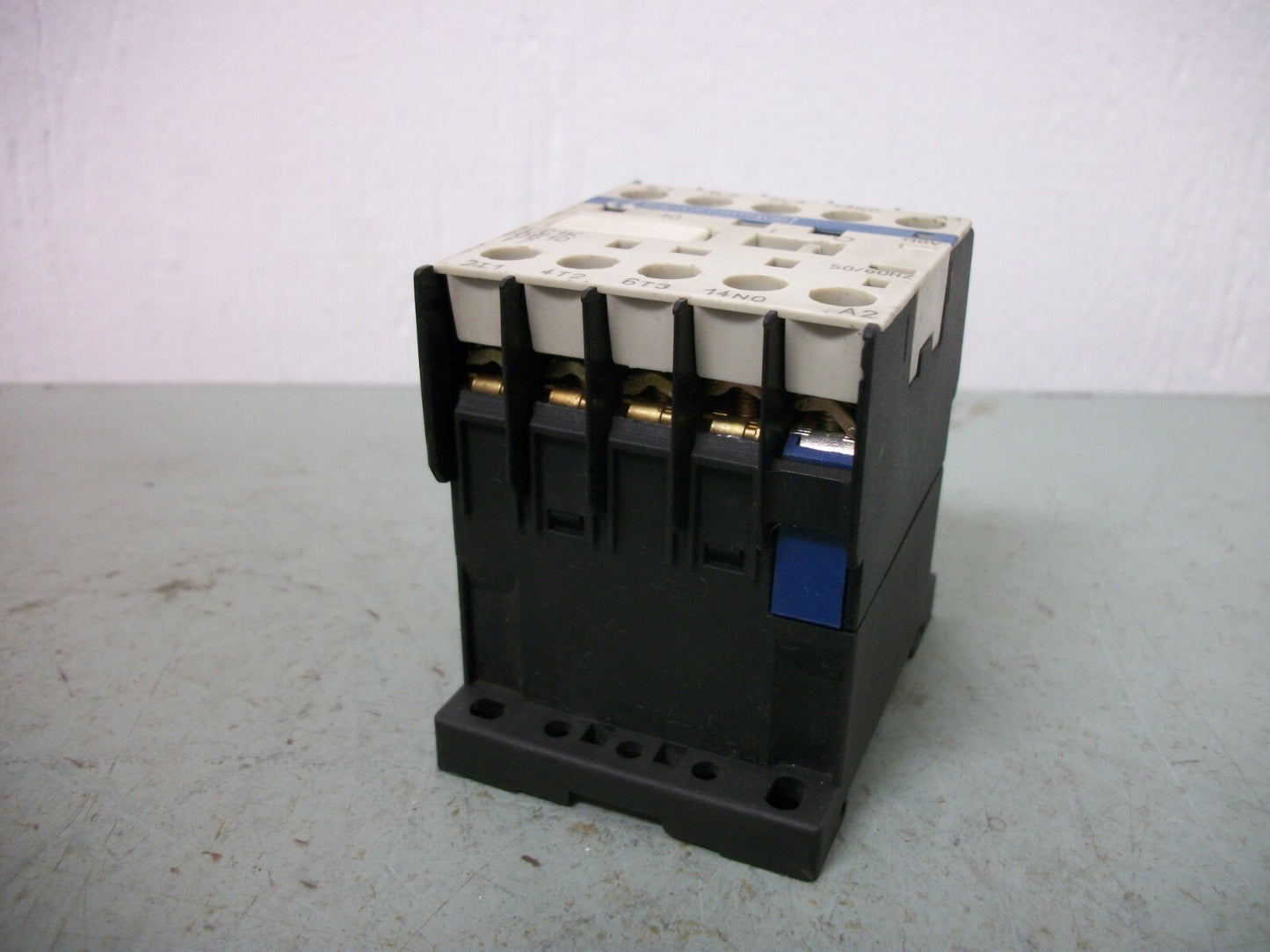 TELEMECANIQUE CONTACTOR LC1K0610F7 15AMP 110VCOIL 3PH 600V 3HP