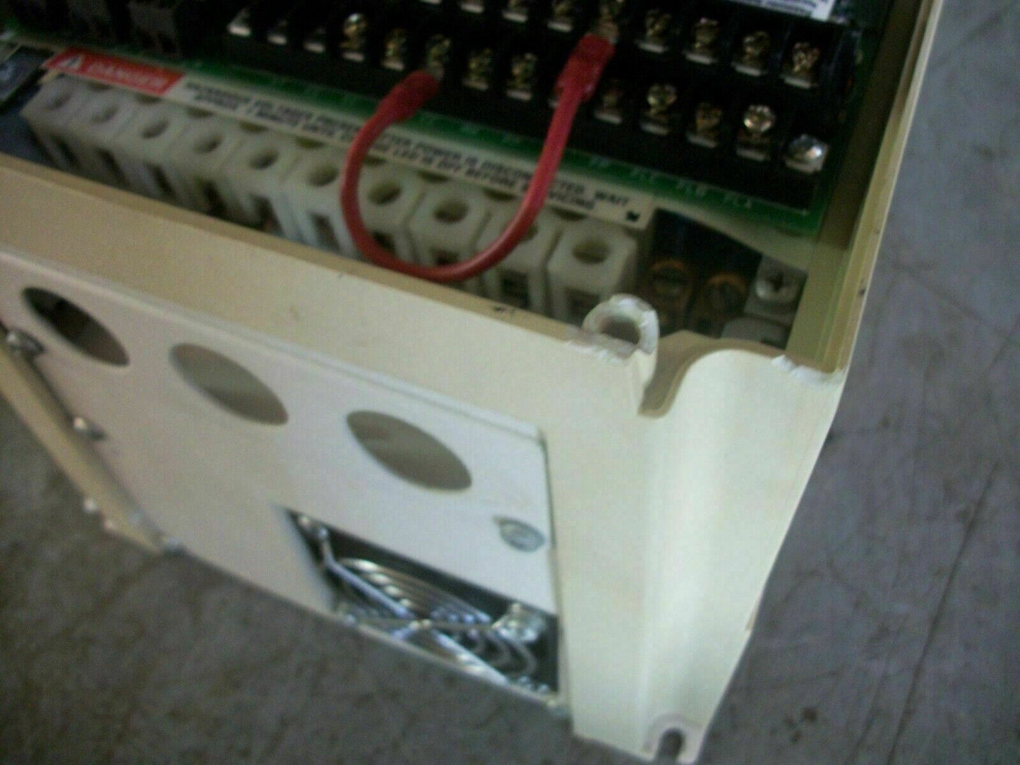 TOSHIBA G7 3HP ADJUSTABLE SPEED DRIVE TRANSISTOR INVERTER VT130G7U2035 230VOLT