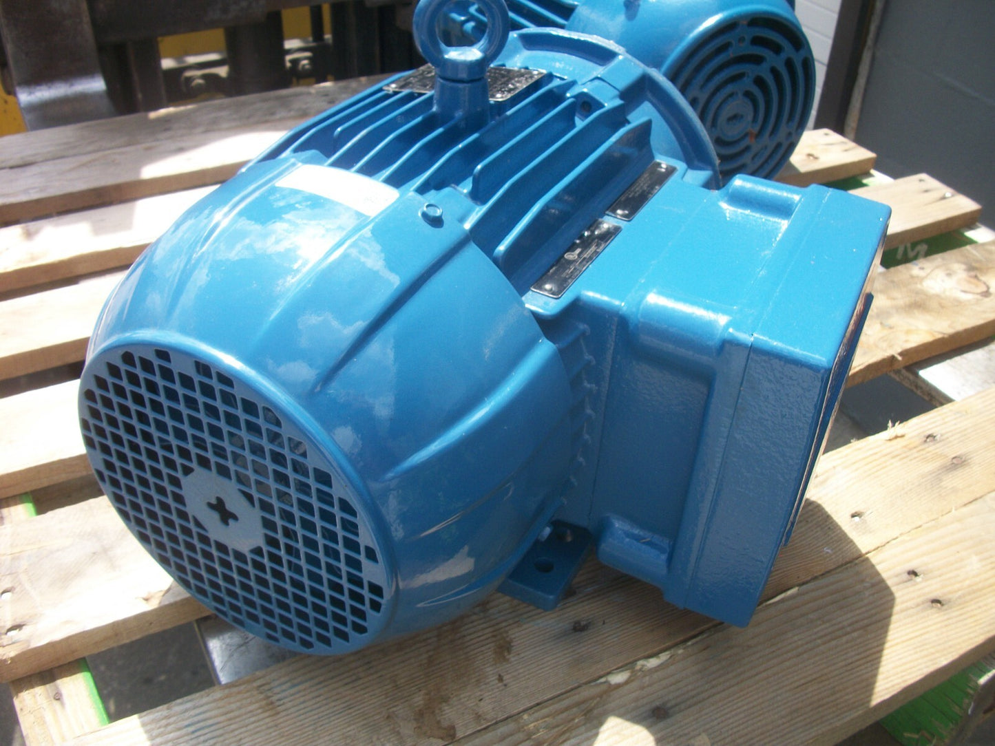 WEG 3HP 182/4TC TEFC AC MOTOR 00318XT3E182TC 460VOLT 3PH 1760RPM NOB