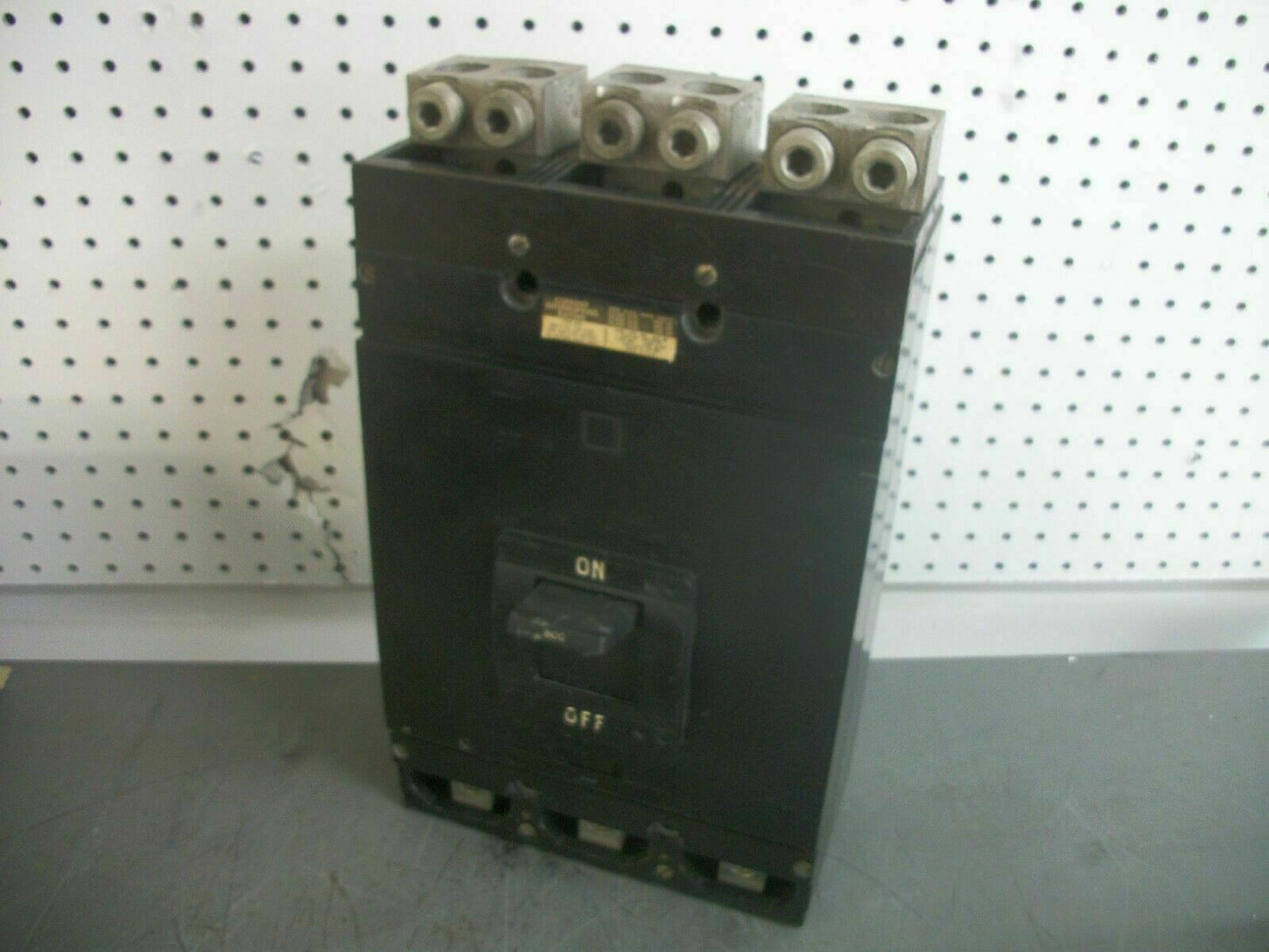SQUARE D MAL CIRCUIT BREAKER MAL36800 800AMP 600VOLT 3POLE BLACK