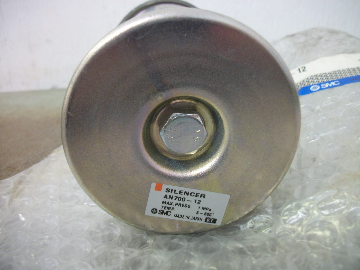 SMC PNEUMATIC SILENCER AN700-12 1MPa NEW