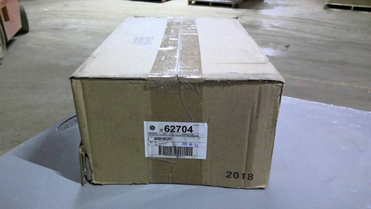 GE 62704 BOX OF 6 INCANDESCENT FLOODLIGHTS 60PARH1100FL30TP 60W 120V NIB