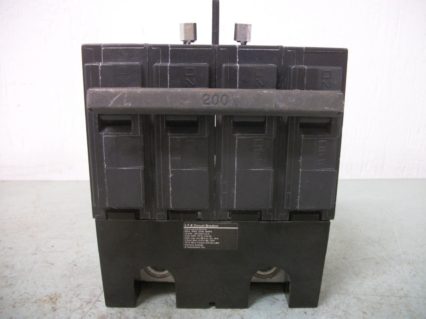 SIEMENS QPP CIRCUIT BREAKER Q2200B 200AMP 240VOLT 2POLE NOB