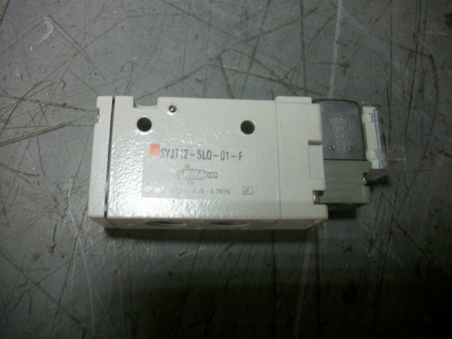 SMC 3-PORT SOLENOID VALVE BODY SYJ712-5LO-01-F NOB