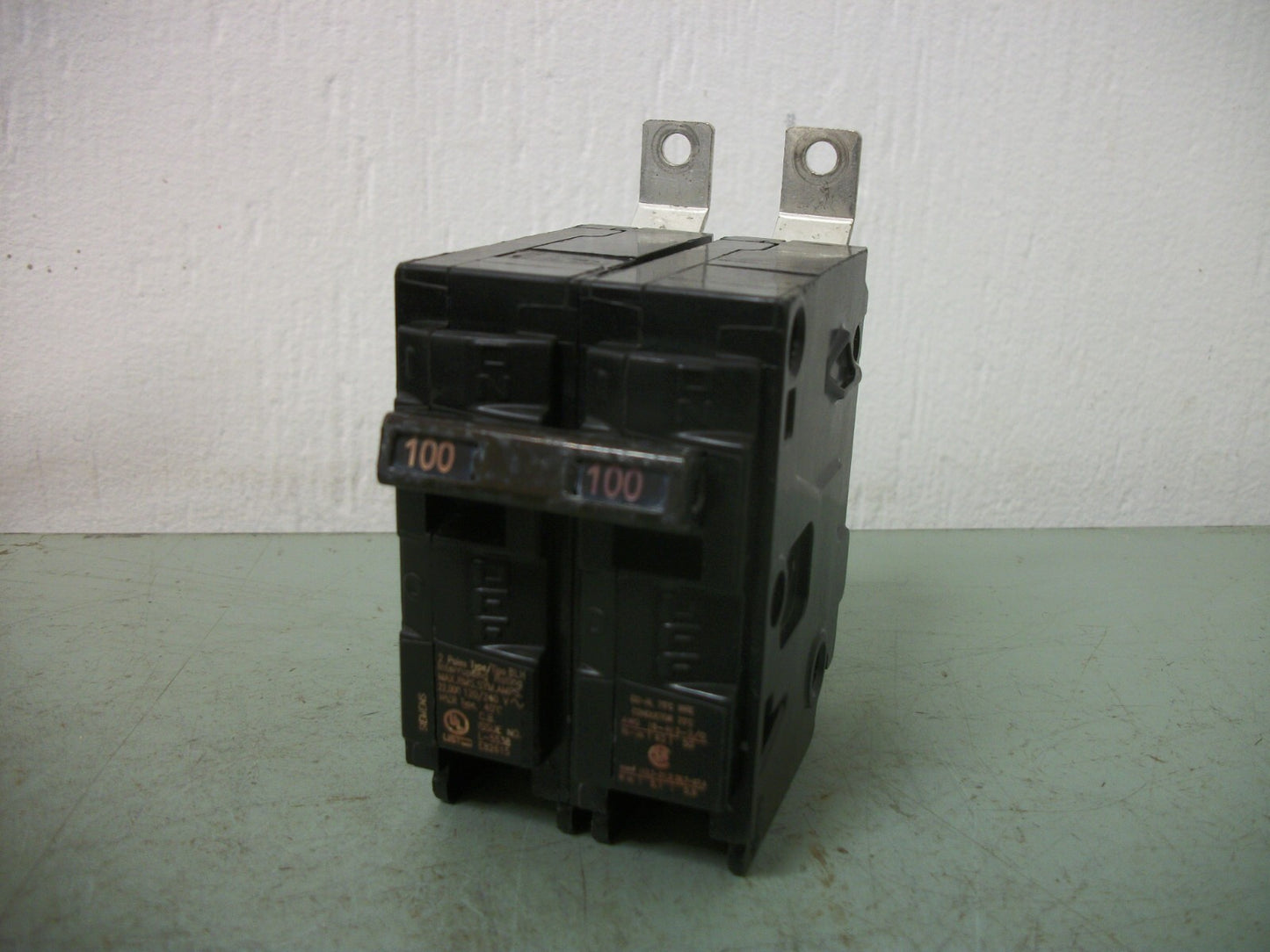 SIEMENS BLH CIRCUIT BREAKER B2100H 100AMP 240VOLT 2POLE NOB
