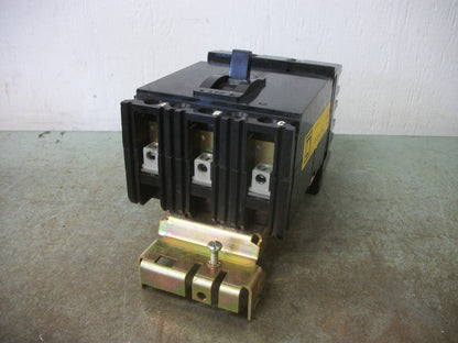 SQUARE D I-LINE FA CIRCUIT BREAKER FA36020 20AMP 600VOLT 3POLE BLACK