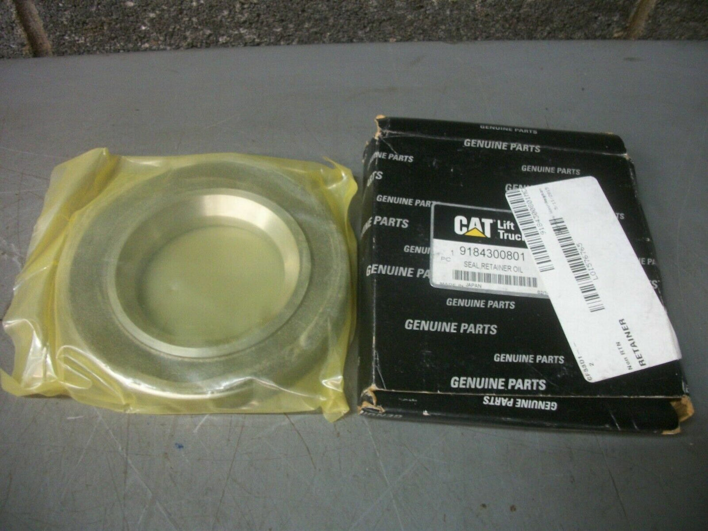 CAT RETAINER OIL SEAL 9184300801 NIB