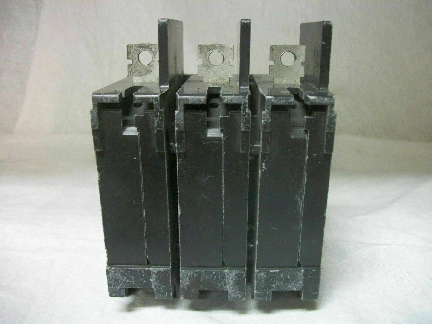 SIEMENS BQ CIRCUIT BREAKER BQ3B015 15AMP 240VOLT 3POLE