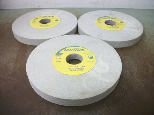 NORTON 143902 LOT OF 3 7X3/4X1-1/4 GRINDING WHEELS 32A80-J5VBE NEW