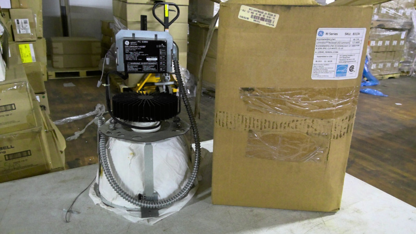 GE RI SERIES 10" RECESSED LED DOWNLIGHT RI103040WRMCLFW1 120V 3000LM NIB