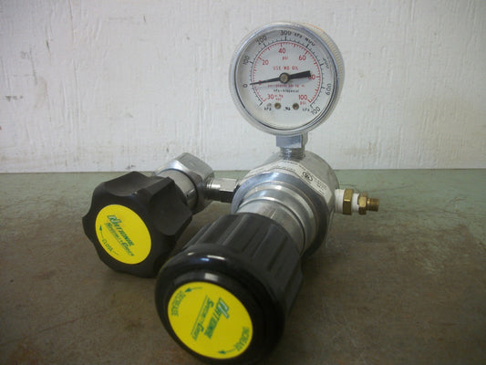 NATIONAL SPECIALTY GASES PNEUMATIC PRESSURE REGULATOR HPL500-80-4F-DK 3000PSIG