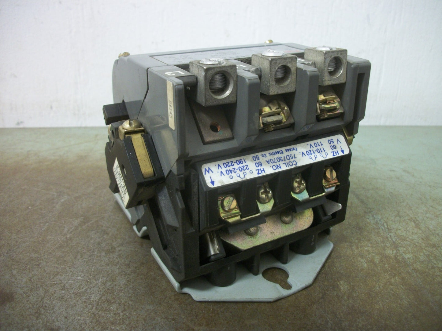 FURNAS SIZE 2-1/2 CONTACTOR 40GP32A* 60AMP 110-120/220-240VCOIL 3PH 600V 30HP