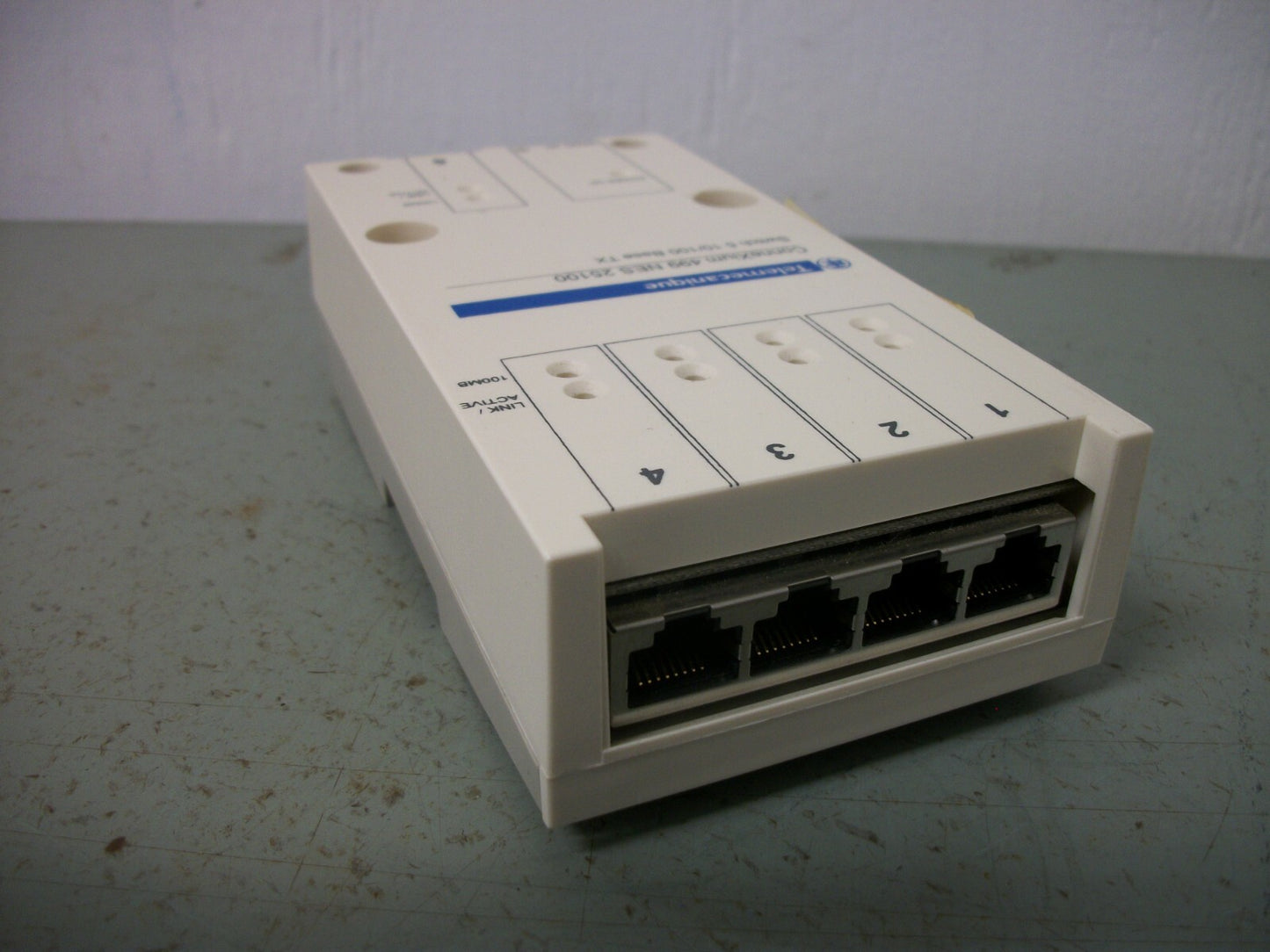 TELEMECANIQUE INDUSTRIAL PLC ETHERNET CONNEXIUM 5 10/100 BASE TX 499NES25100