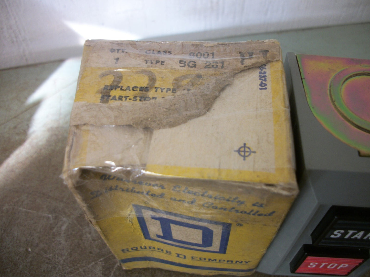 SQUARE D START-STOP MOMENTARY PUSHBUTTON STATION 9001BG201 NIB