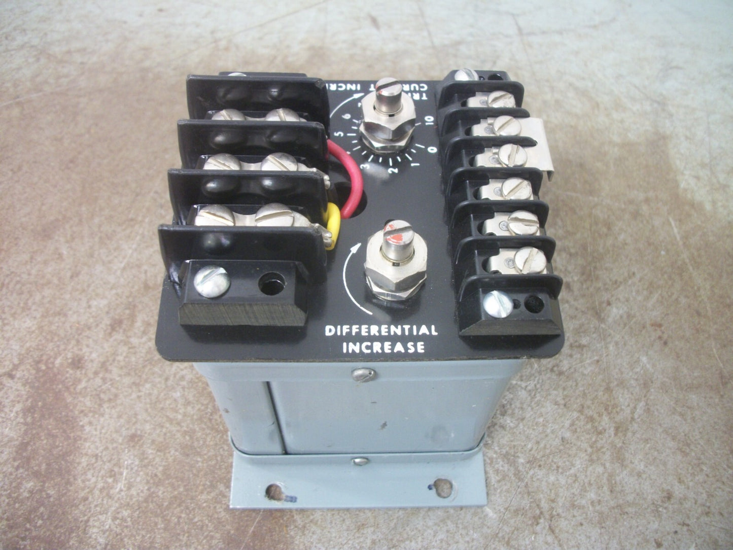 CUTLER-HAMMER ADJUSTABLE CURRENT RELAY TRANSFORMER D60LA