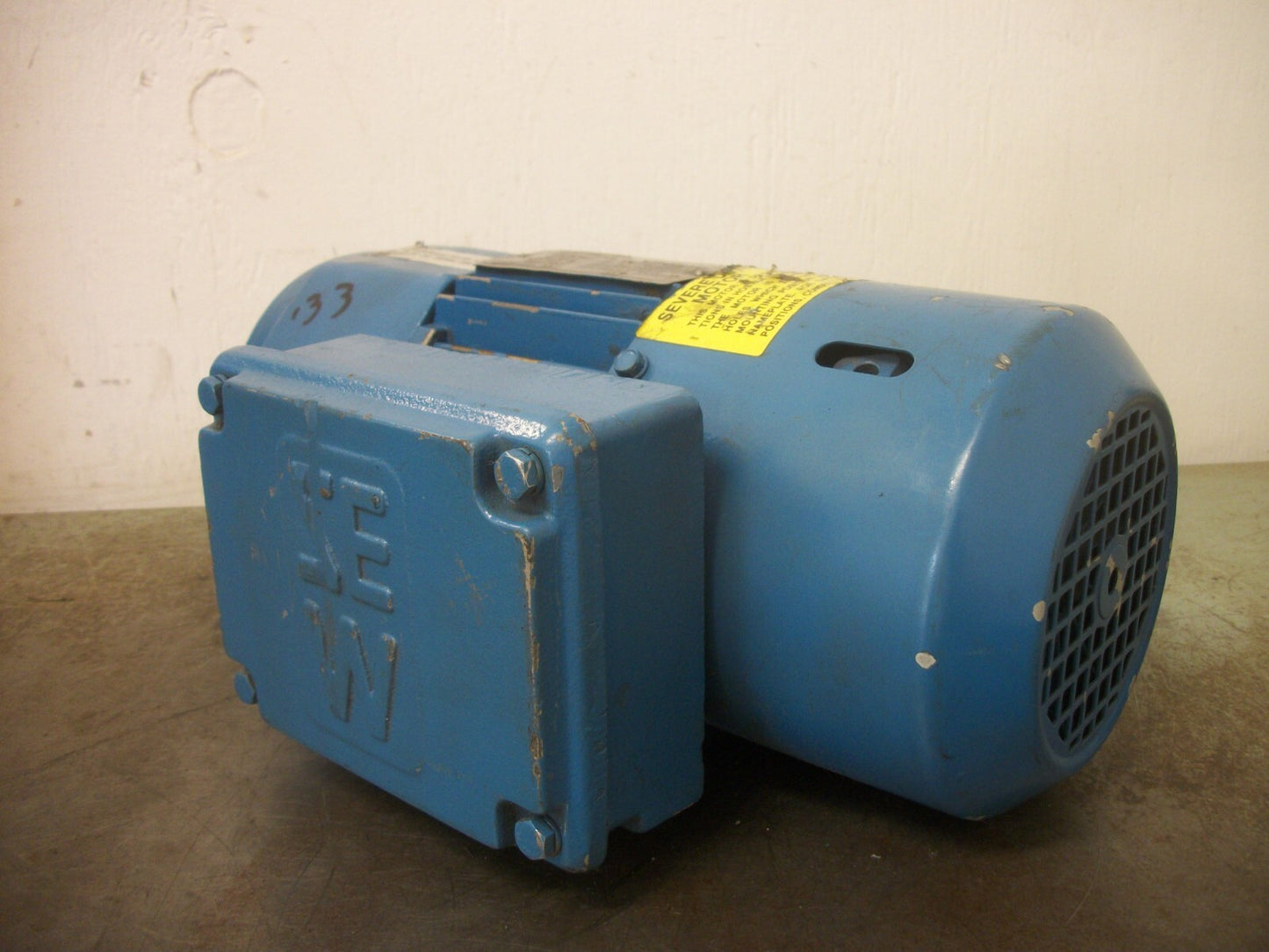 SEW-EURODRIVE .33HP TEFC AC GEAR MOTOR R32DT71C4BMHR 460VOLT 3PH 1700RPM