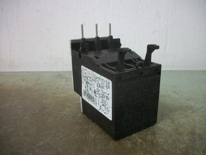 SIEMENS THERMAL OVERLOAD RELAY 3RU1126-1HB0 5.5-8AMP