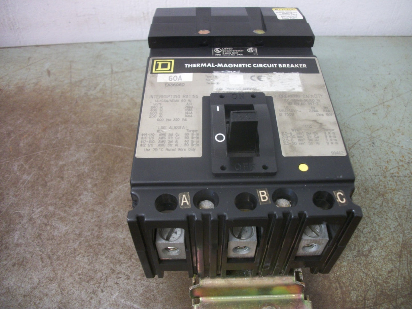 SQUARE D I-LINE FA CIRCUIT BREAKER FA36060 60AMP 600VOLT 3POLE GRAY
