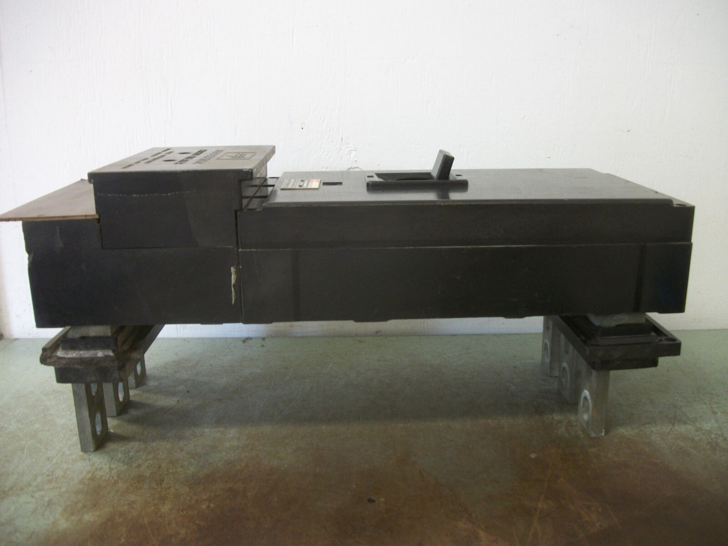 FEDERAL PACIFIC XKL FUSEMATIC CIRCUIT BREAKER XKL631400 400AMP 600VOLT 3POLE