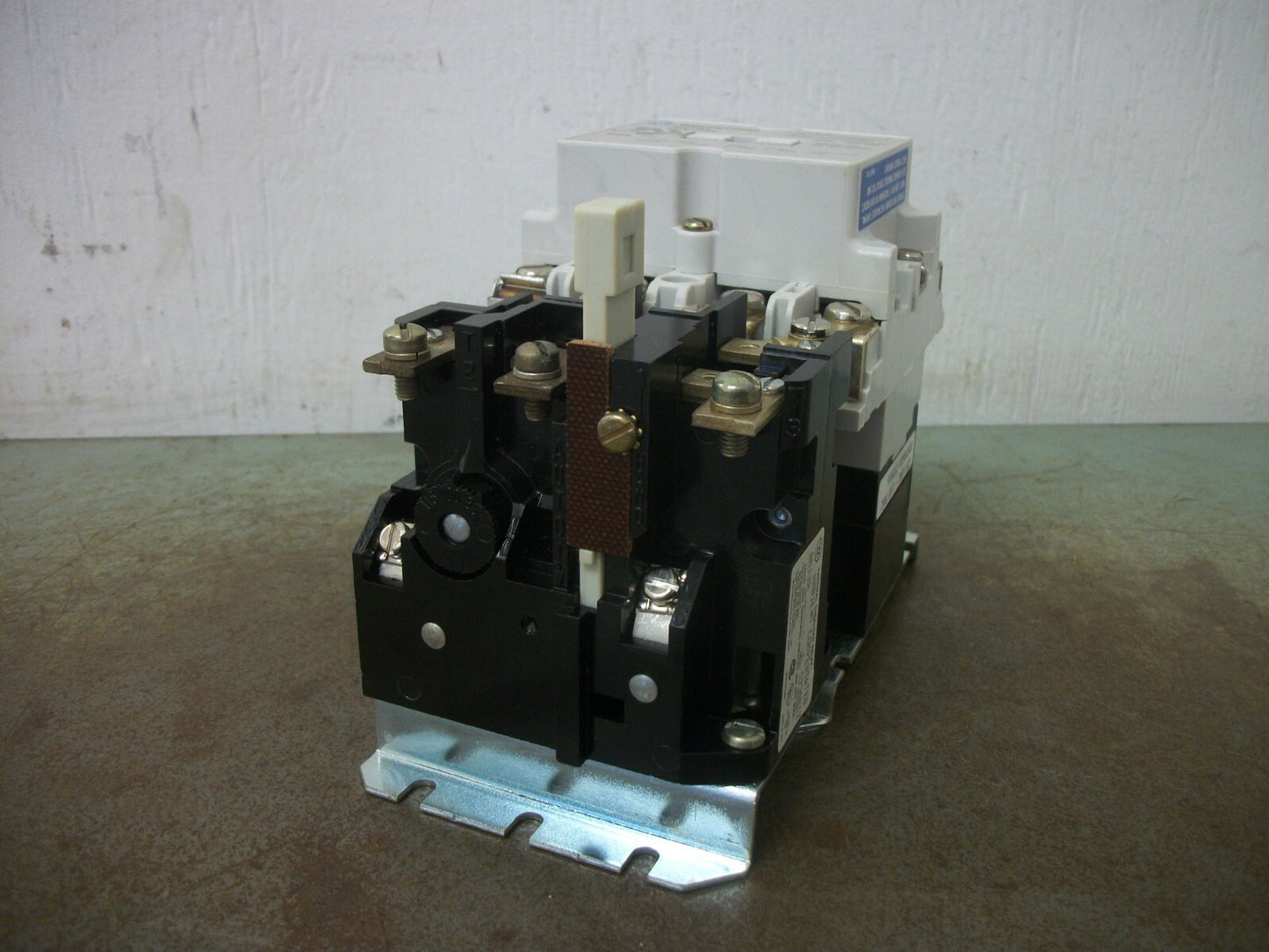 WESTINGHOUSE SIZE 00 MOTOR STARTER A200MACADXZ1 120VCOIL 3PH 600V 2HP 4POLE NOB