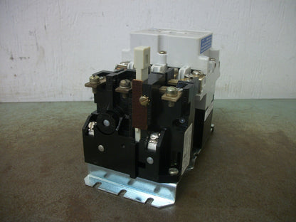 WESTINGHOUSE SIZE 00 MOTOR STARTER A200MACADXZ1 120VCOIL 3PH 600V 2HP 4POLE NOB