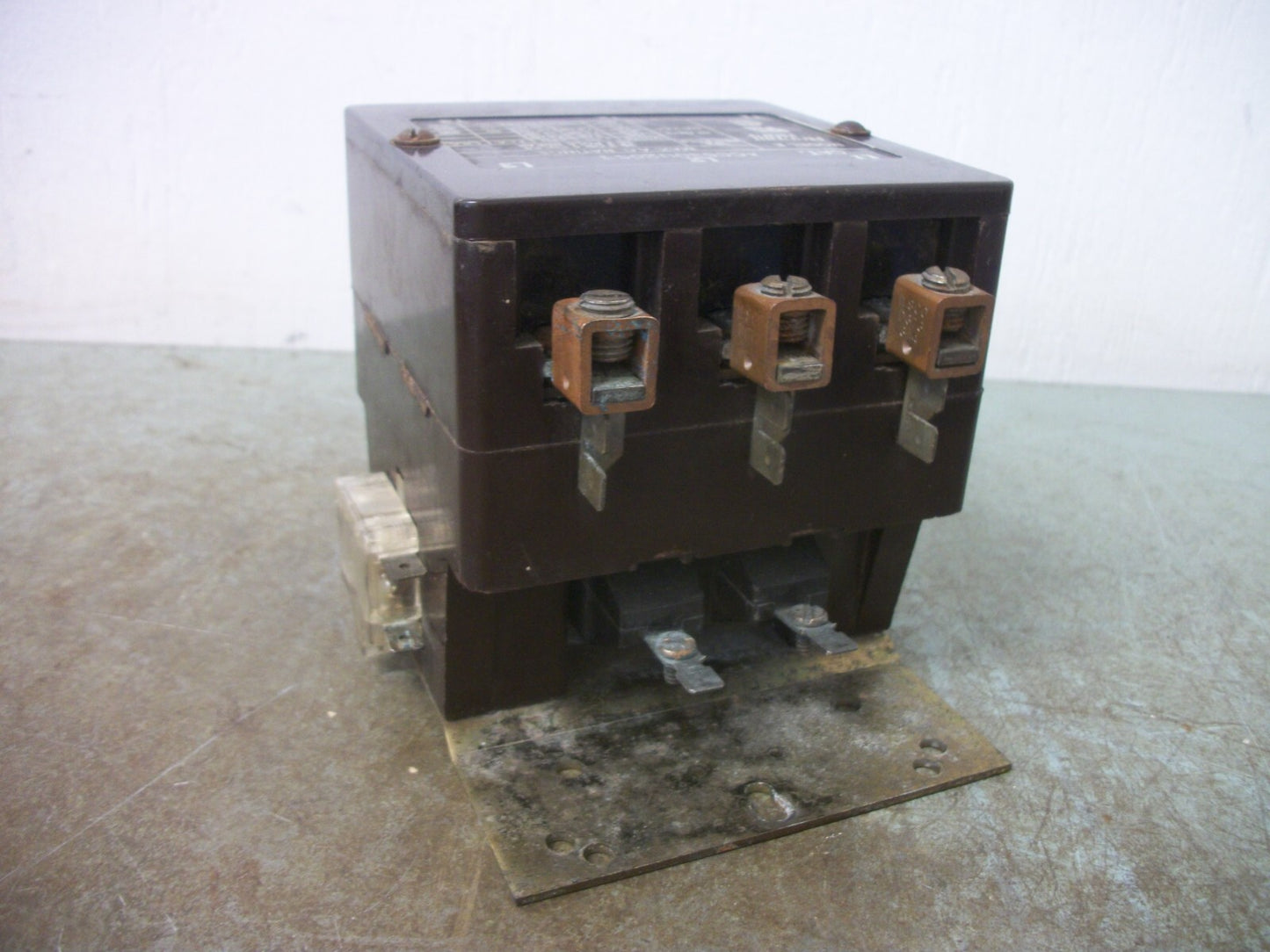 ARROW HART CONTACTOR ACC530U20S3 62AMP 120VCOIL 3PH 600V 25HP