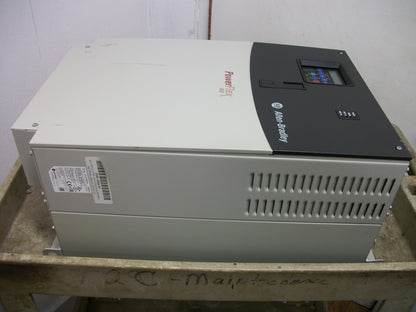 ALLEN-BRADLEY POWERFLEX 400 50HP AC DRIVE 22C-D072A103 3PH 460VOLT DENTED
