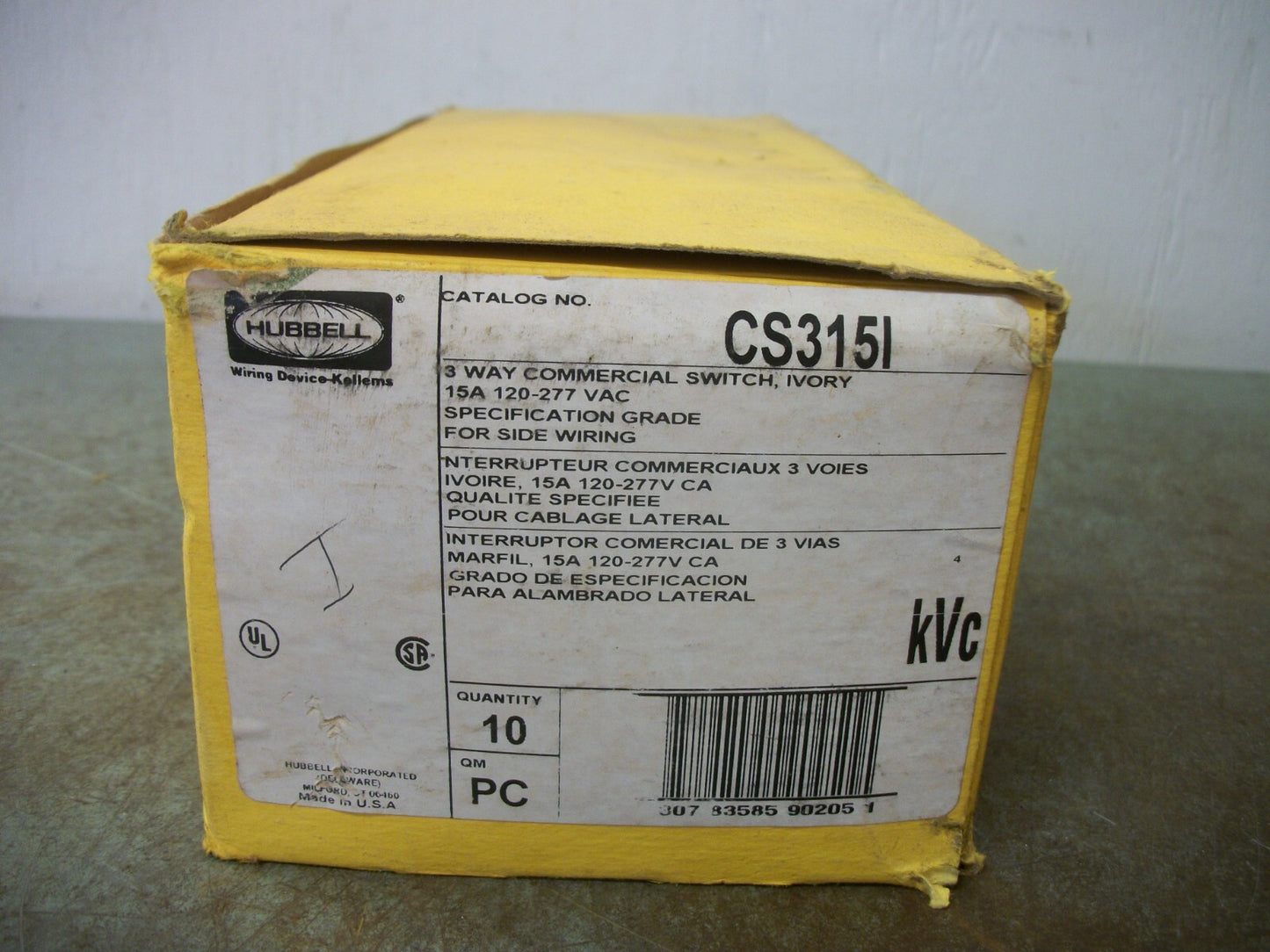 HUBBELL BOX OF 10 3-WAY IVORY TOGGLE SWITCHES CS315I 15AMP 120/277VOLT NIB